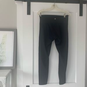 Lulu lemon wunder under size 8